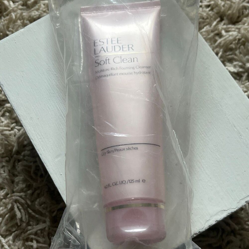Estee Lauder Soft Clean Moisture Rich Foaming Cleanser 4.2oz/125ml Full Sz NEW
